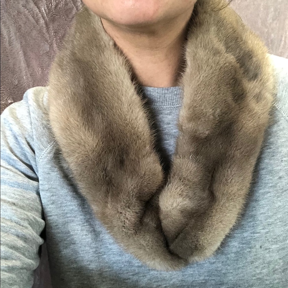 robert sittner furrier vintage mink collar clip on